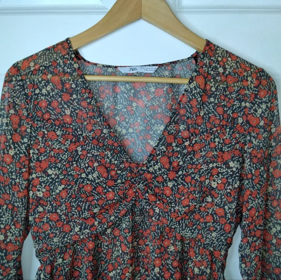 Zara Floral Sheer Longsleeve Top Size M - Picture 3 of 10